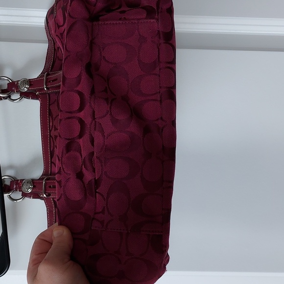 Coach est. 1941 over the shoulder purse red - Picture 6 of 12